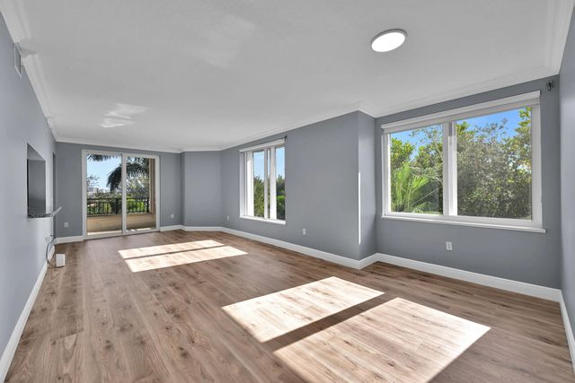 3 of 37 - 2880 Ne 14th Street Causeway #413, Pompano Beach, FL