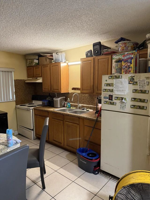 4 of 16 - 2605 Nw 14th Street, Fort Lauderdale, FL