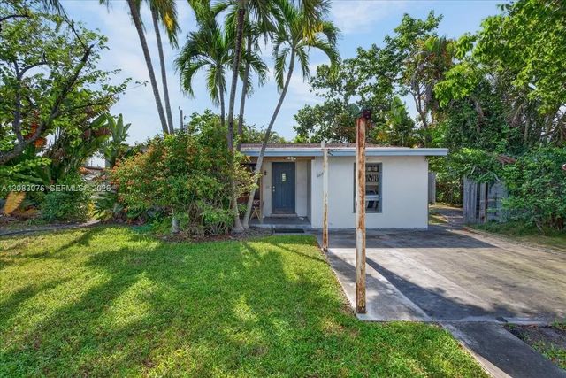 2 of 24 - 5619 Ne 6th Avenue, Oakland Park, FL