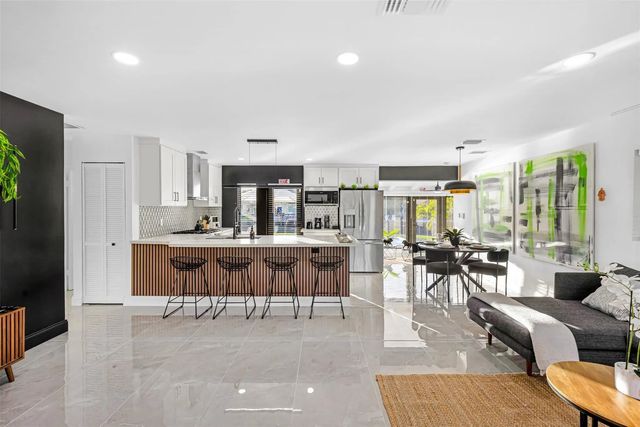 4 of 63 - 2925 Ne 1st Avenue, Wilton Manors, FL