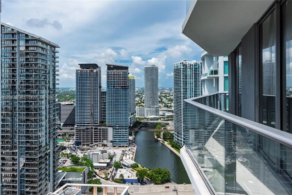 77 Se 5th Street #3908, Miami