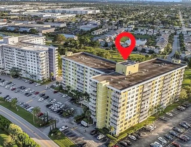 2 of 28 - 4400 Hillcrest Drive #602b, Hollywood, FL