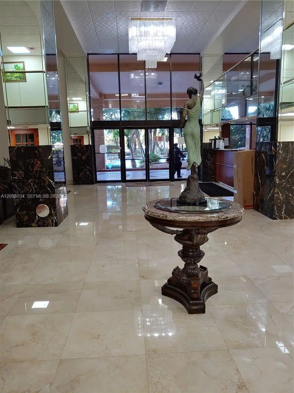 174 210 #408, Sunny Isles Beach
