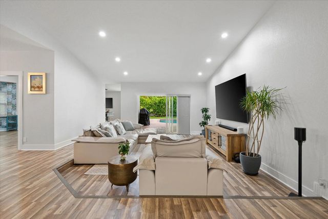 5 of 27 - 4850 Nw 92nd Terrace, Coral Springs, FL