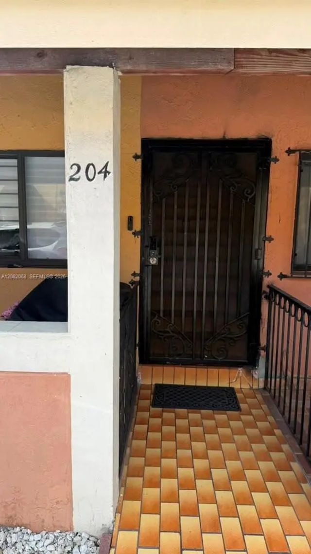 2 of 20 - 2770 W 61st Place #204, Hialeah, FL