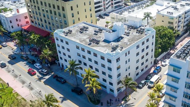 2 of 25 - 1390 Ocean Drive #201, Miami Beach, FL