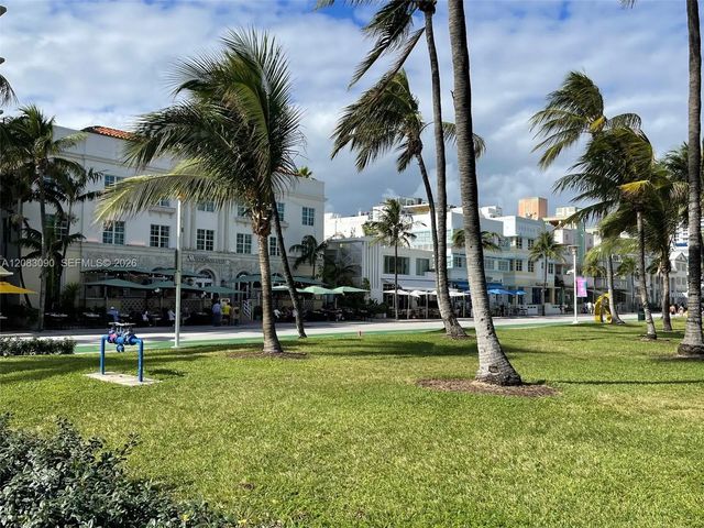 4 of 25 - 1390 Ocean Drive #201, Miami Beach, FL