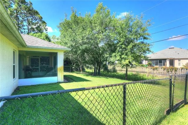 5 of 36 - 8455 105th Avenue, Vero Beach, FL