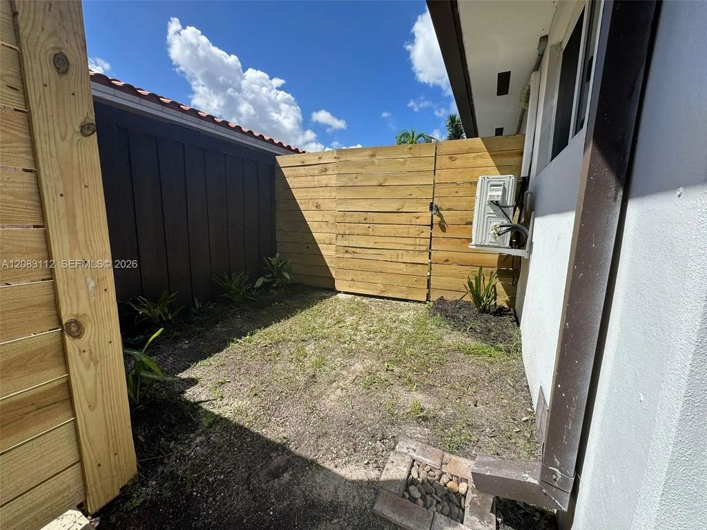 15620 Sw 146th Avenue, Miami