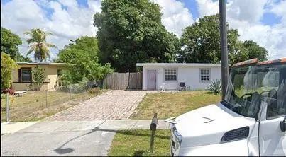 2449 Nw 7th Street, Pompano Beach