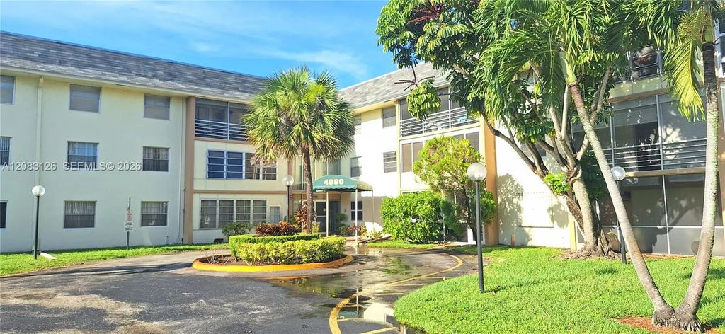 4990 E Sabal Palm Boulevard #202, Tamarac