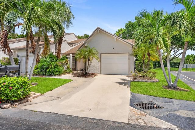 2 of 38 - 6660 Canary Palm Circle, Boca Raton, FL