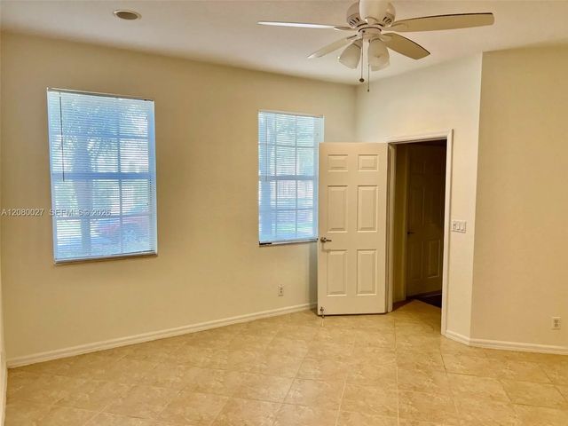 3 of 22 - 123 E Royal Palm Circle #105, Jupiter, FL