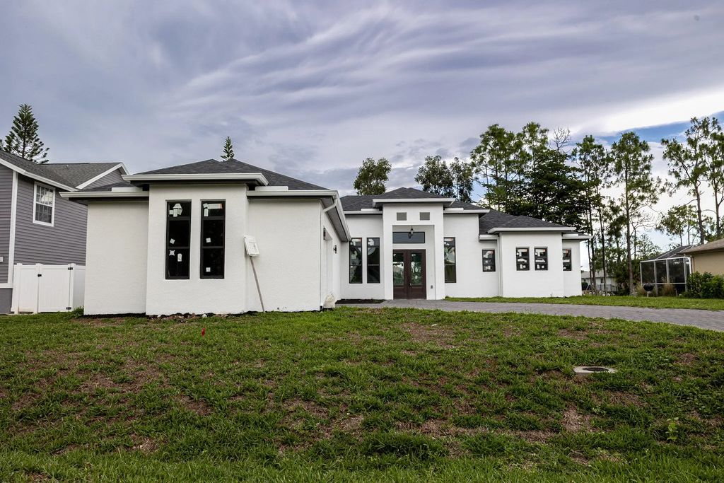 10601 Landau Lane, Bonita Springs