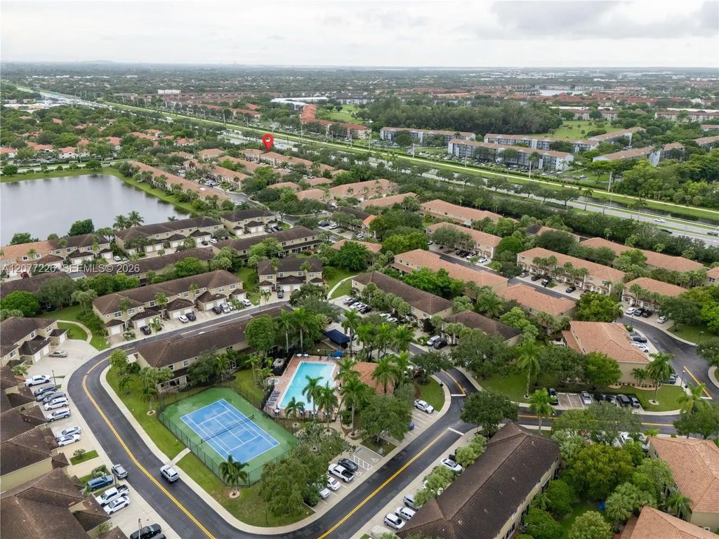 762 Sw 122nd Terrace, Pembroke Pines