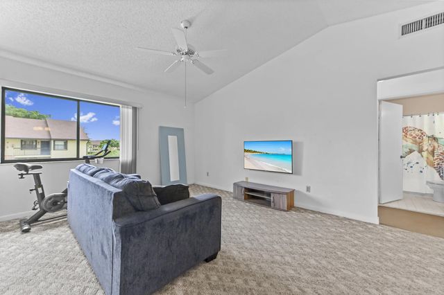 3 of 28 - 4717 Lucerne Lakes Boulevard E #201, Lake Worth, FL