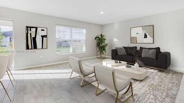 5 of 12 - 6026 Pecan Circle, LaBelle, FL