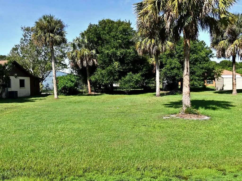 0 Hickory, Fort Pierce