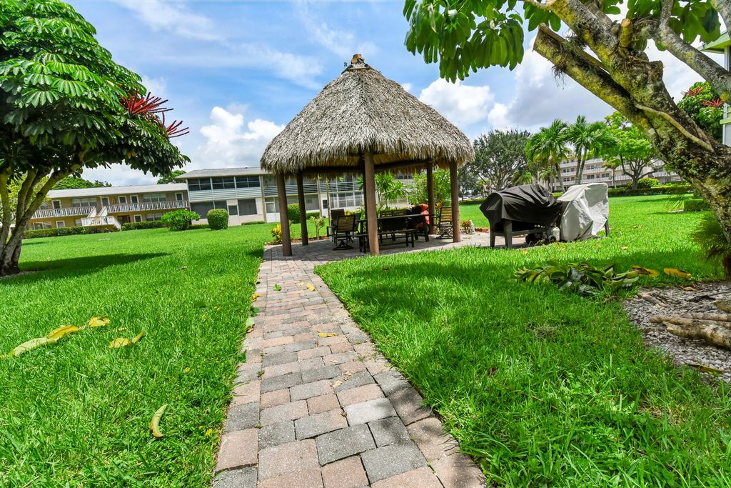 233 Windsor K, West Palm Beach