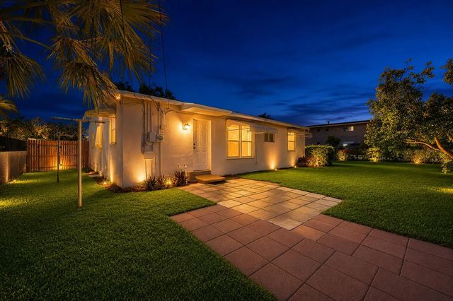 5 of 28 - 1716 N 25th Avenue, Hollywood, FL