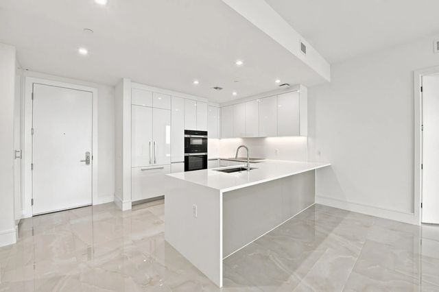 2 of 14 - 220 Lake Shore Drive #1517, Lake Park, FL