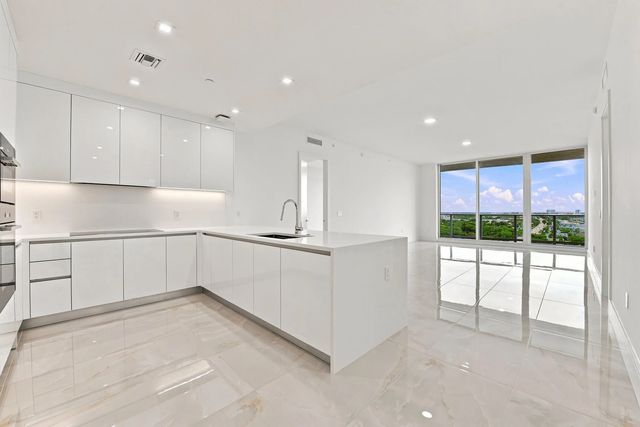 3 of 14 - 220 Lake Shore Drive #1517, Lake Park, FL