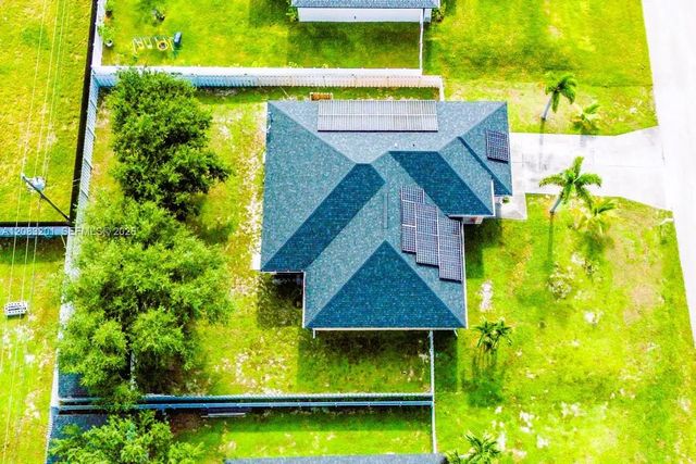 501 Ne 24th Terrace, Cape Coral