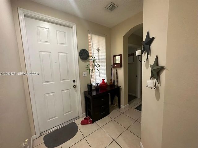 3 of 18 - 1040 Ne 42nd Place, Homestead, FL