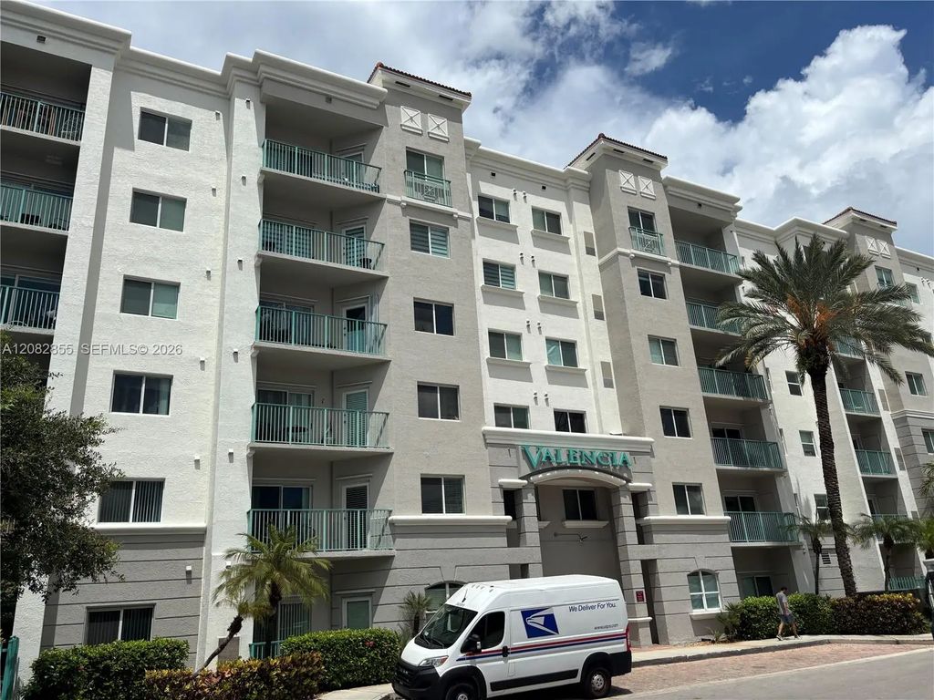 6001 Sw 70th Street #324, South Miami