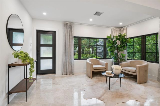 2 of 46 - 541 Ne 8th Avenue, Fort Lauderdale, FL