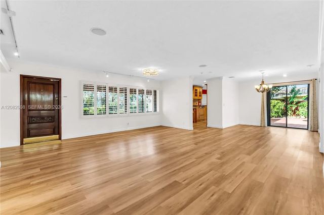 5 of 45 - 2533 Ne 35th Drive, Fort Lauderdale, FL
