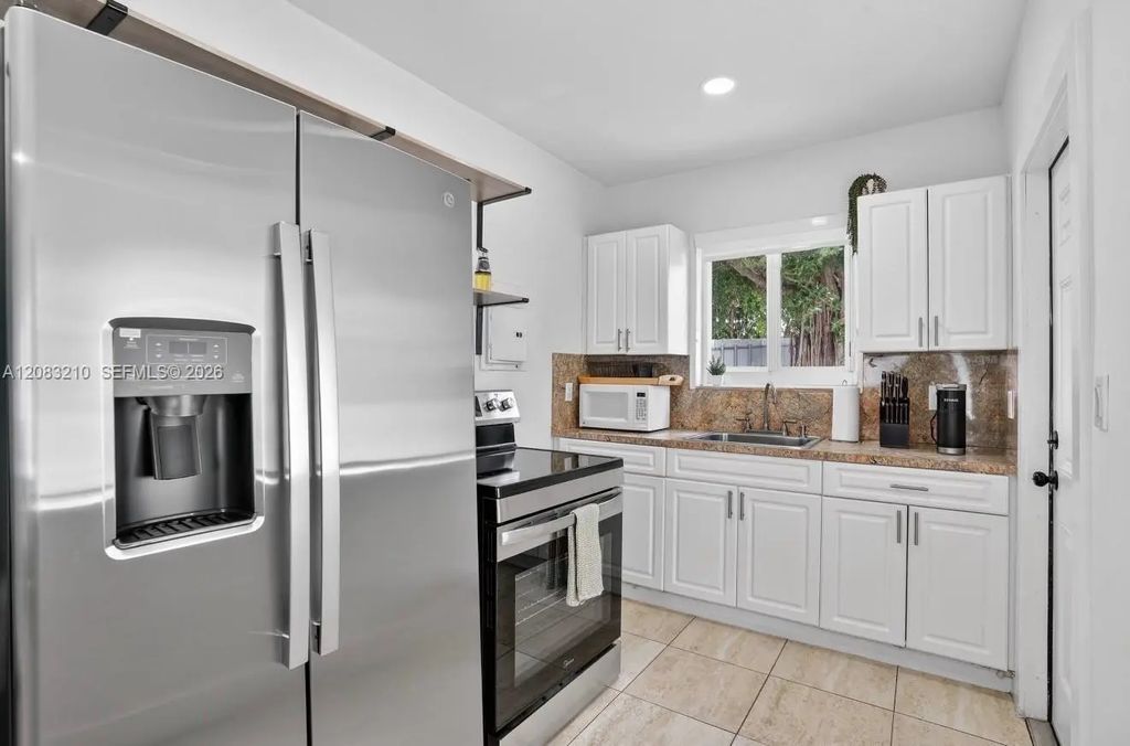 2422 Nw 11th Street #1, Miami