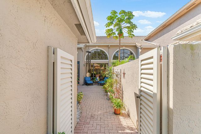 2 of 37 - 5315 Monterey Circle #d, Delray Beach, FL