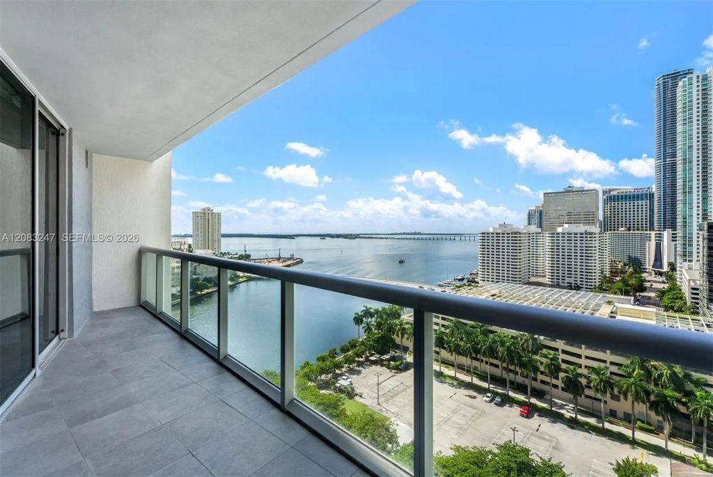 495 Brickell Avenue #1811, Miami