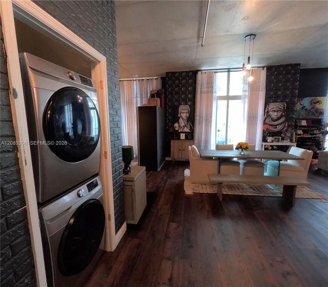 3 of 20 - 2100 Van Buren Street #222, Hollywood, FL
