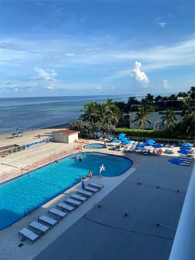5 of 19 - 19201 Collins Avenue #314, Sunny Isles Beach, FL