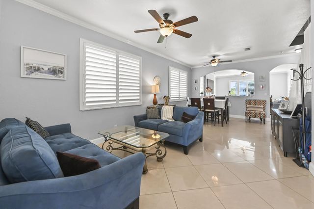4 of 42 - 1006 Center Stone Lane, Riviera Beach, FL
