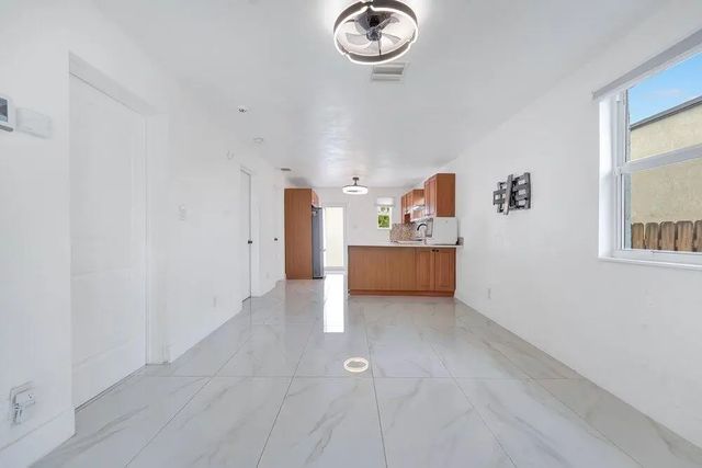 3 of 23 - 2220 Hope Street, Hollywood, FL