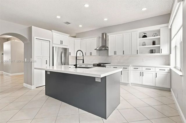 4 of 28 - 1521 Sw 194th Terrace, Pembroke Pines, FL