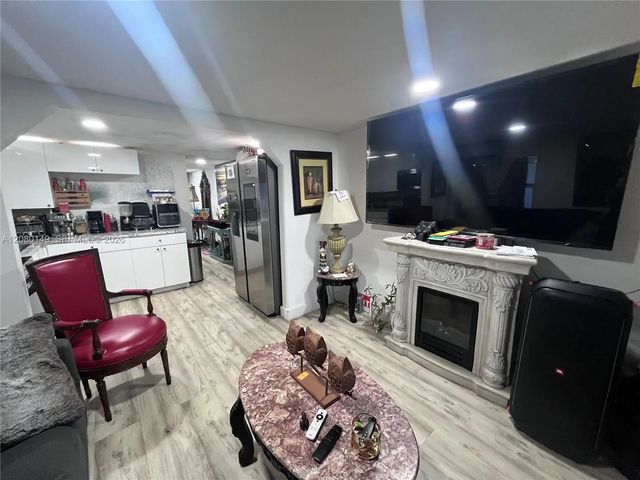 3 of 9 - 19900 Nw 37th Avenue, Miami Gardens, FL