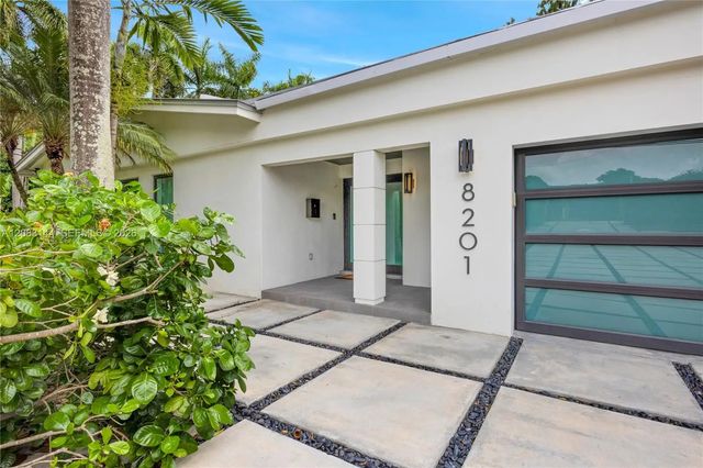 3 of 38 - 8201 Sw 62nd Avenue, South Miami, FL