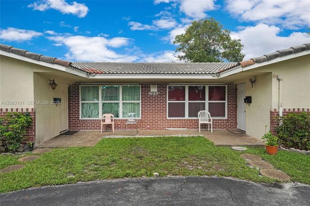 2 of 21 - 11041 Nw 39th Street, Coral Springs, FL
