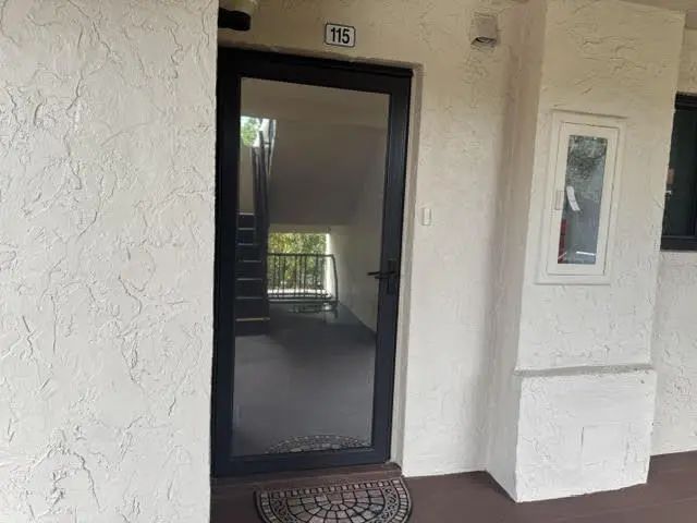 2 of 25 - 3154 Via Poinciana #115, Lake Worth, FL