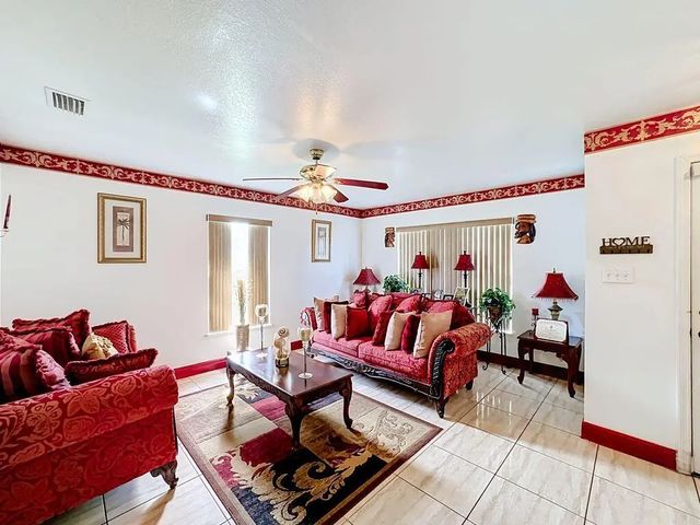 4 of 20 - 2914 Zora Neal Drive, Fort Pierce, FL