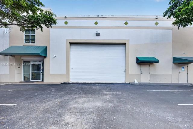 3042 Nw 82nd Avenue, Doral