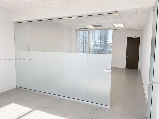 3 of 7 - 175 Sw 7th Street #1809, Miami, FL