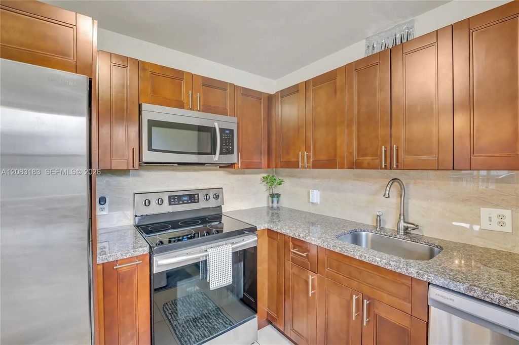 150 Sw 134th Way #304r, Pembroke Pines