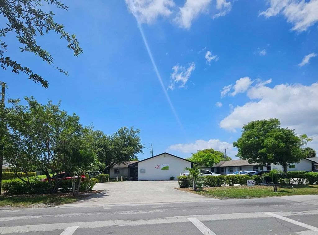 200 Nw 14th Street #1-5, Pompano Beach