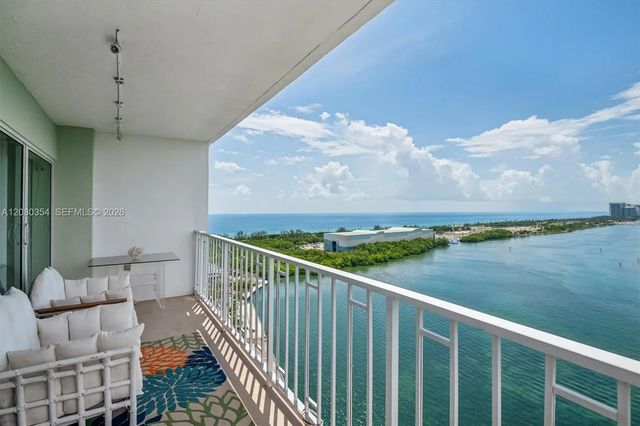 500 Bayview Drive #2122, Sunny Isles Beach