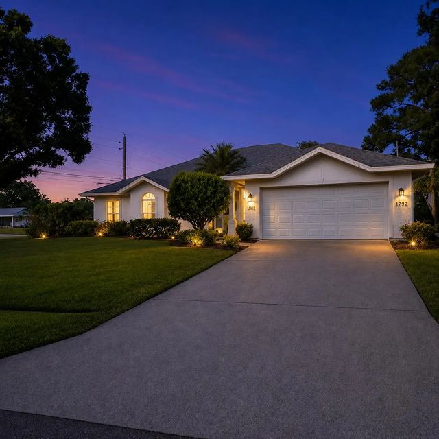 1792 Sw Cochran Street, Port St. Lucie
